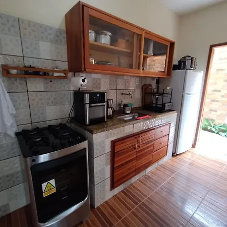 Casa amarela da Prainha de Mambucaba (10 pessoas)-2